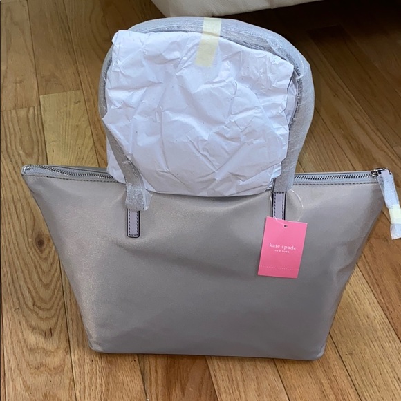 Kate Spade Tote - Picture 6 of 9